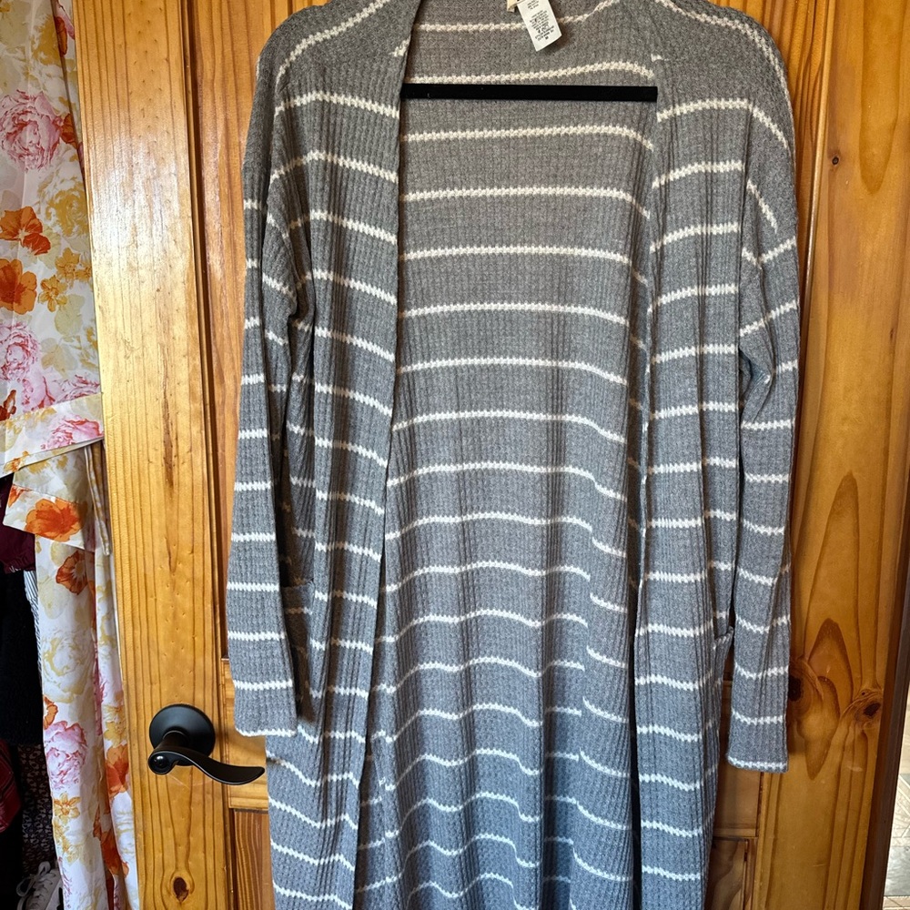 BiBi Gray and Cream Knit Sweater